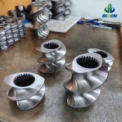 Qualidade  High Precision Twin Screw Elements with 38CrMoAl CR12MoV and W6542 Alloys for Polymer Compounding Extruders fábrica