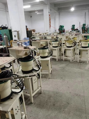 Alimentador de porcas automático personalizado de várias formas M5 M6 M8 M10 M12