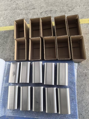 Revestimento de barril de parafuso bimetálico resistente ao desgaste para máquina de moldagem por injecção extrusora de plástico
