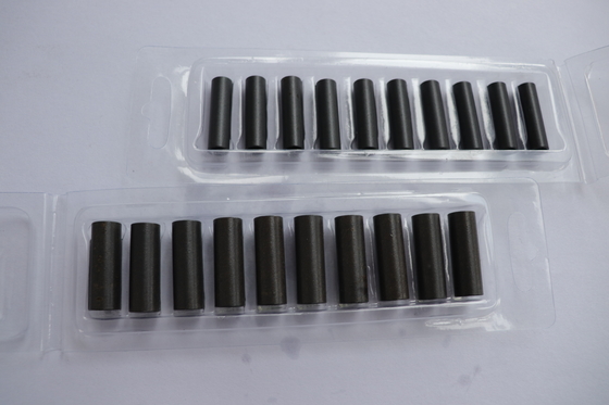 Material de liga dura para aplicações de solda