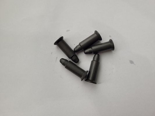 KCF fixa o guia que as luvas ligam materiais para a soldadura do parafuso da porca