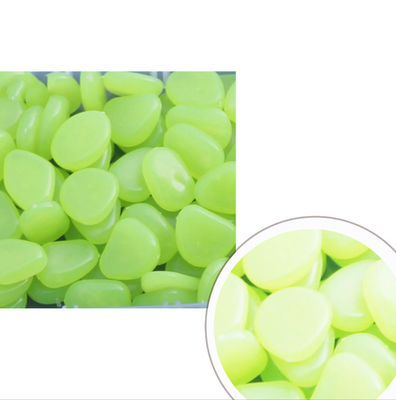 o fulgor de 1.5mm nos seixos escuros incandesce cascalhos para acessórios da decoração da casa da jarda