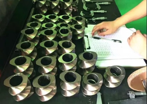 Tipo 75 elementos gêmeos da extrusora de parafuso para projetar peças sobresselentes plásticas da extrusora